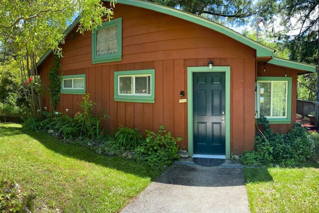 Avenue Of The Giants Caraway Cottage Miranda Экстерьер фото